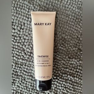 Mary Kay Timewise 4 in 1 cleanser normal to dry skin